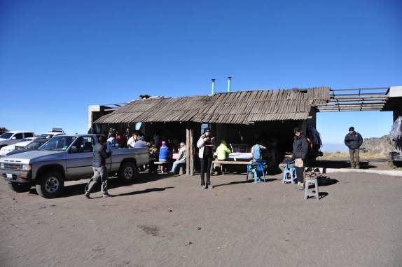 Restaurante rústico aos pés do vulcão Izta, perto de Amecameca, na região central do México